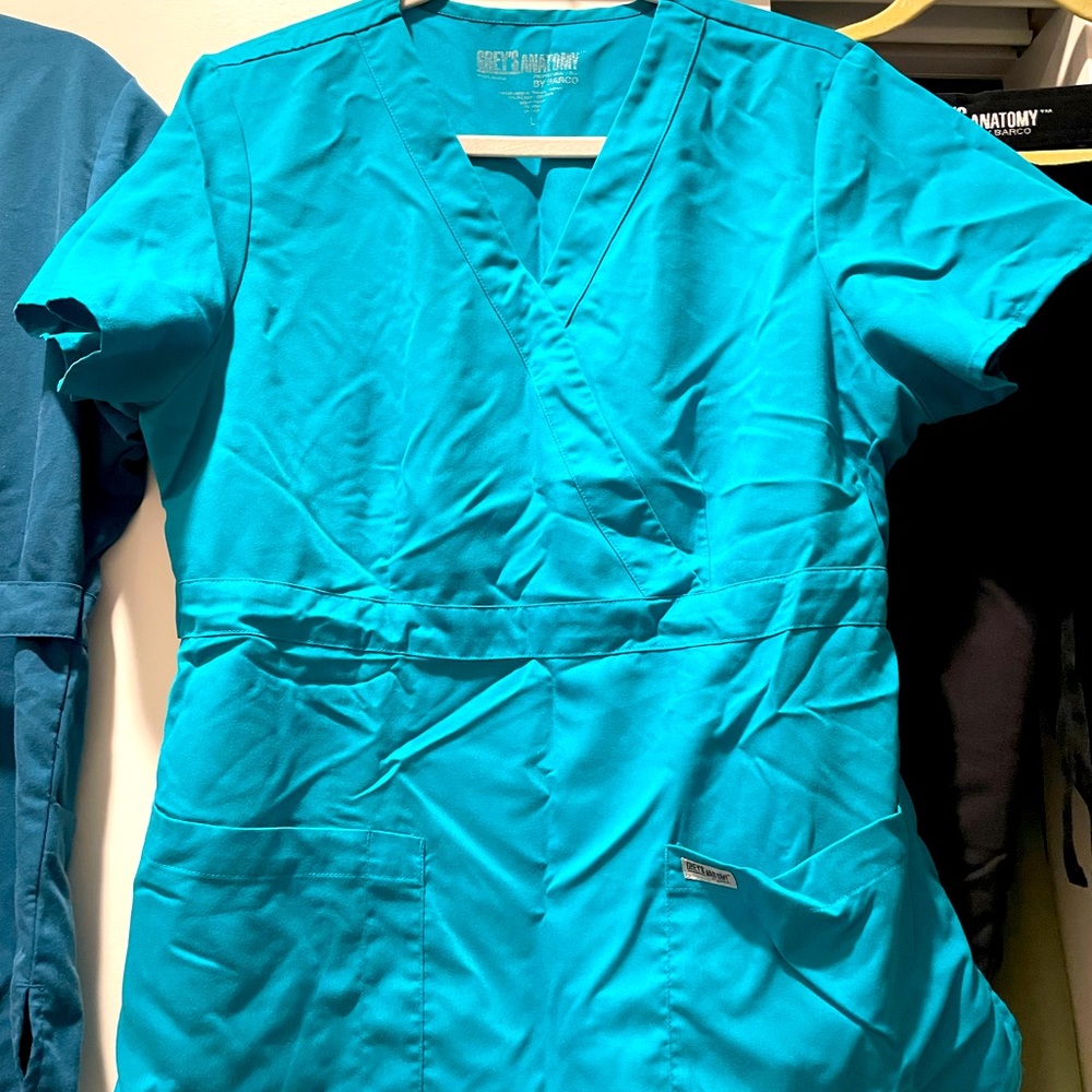 Grey Anatomy by barco scrub top 3-Pocket Modern Fit Mock Wrap Scrub Top